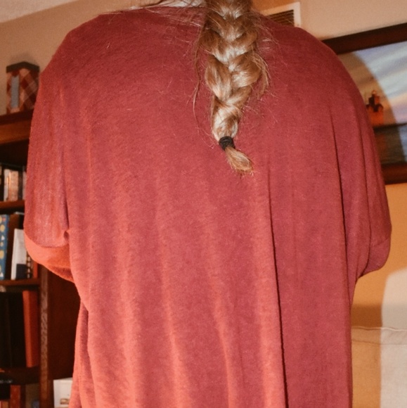 Red cardigan - Picture 3 of 4